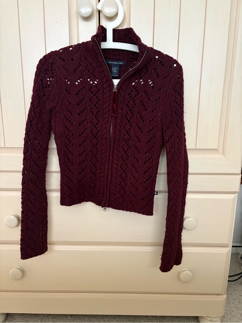 Abercrombie & Fitch Women’s Deep Burgundy Zip-Front Openwork Knit Cardigan
